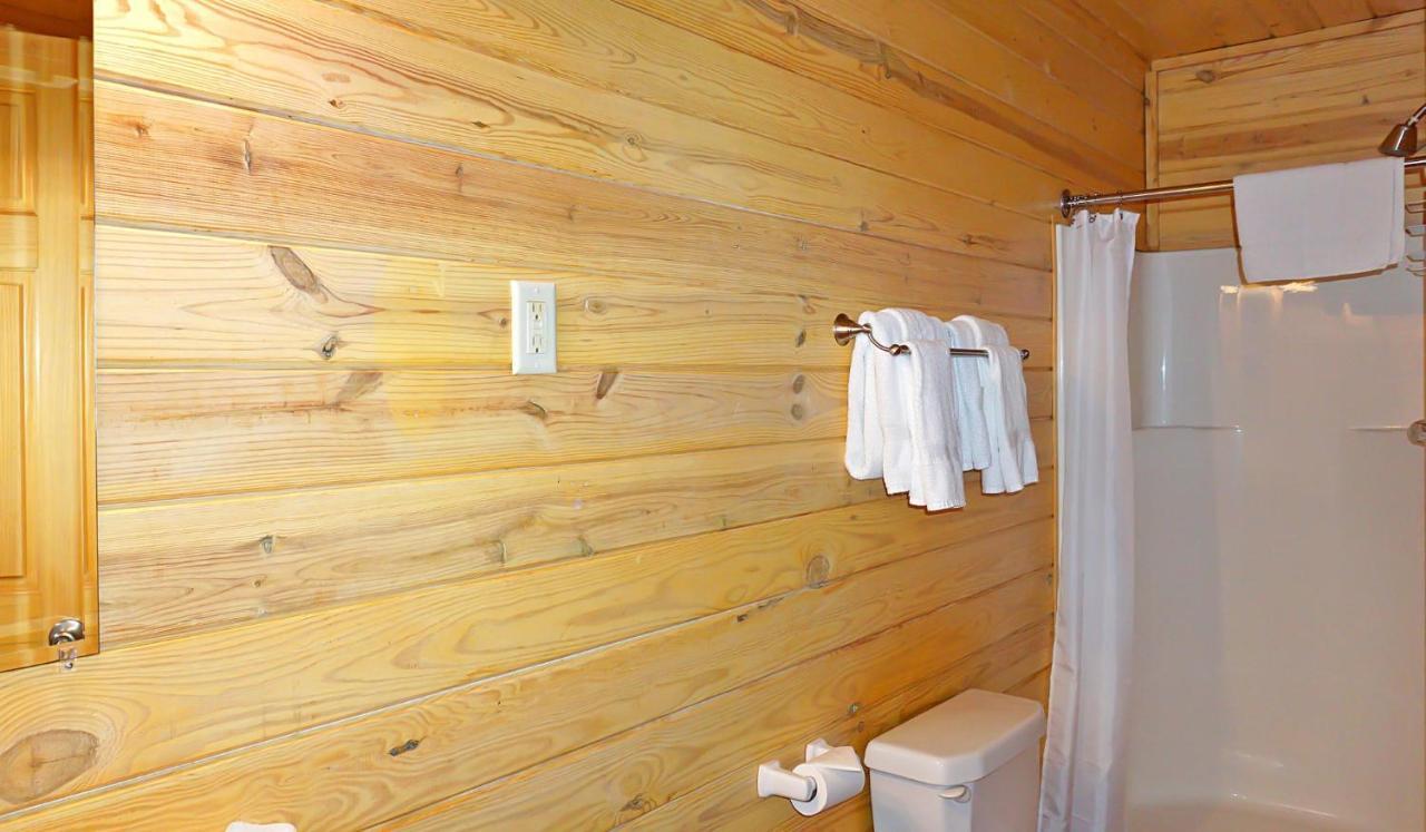 Wimberley Log Cabins Resort And Suites- Unit 8 Exteriör bild